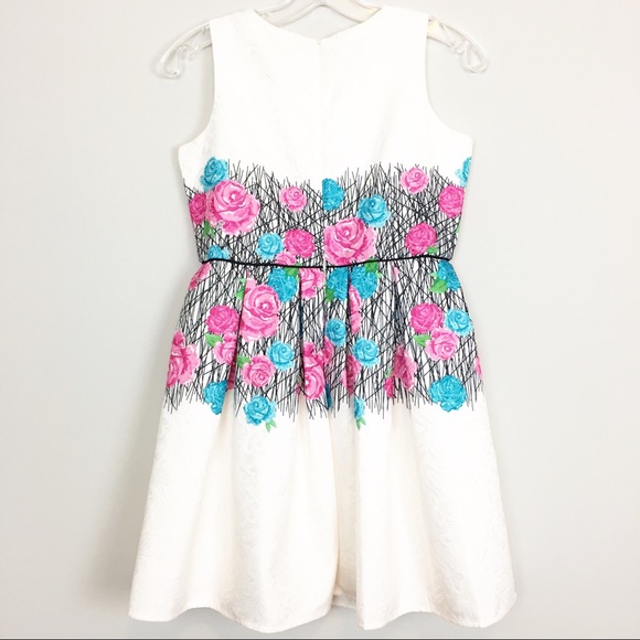 ๐บ Floral Girls Sleeveless Dress by Blush - Picture 2 of 5